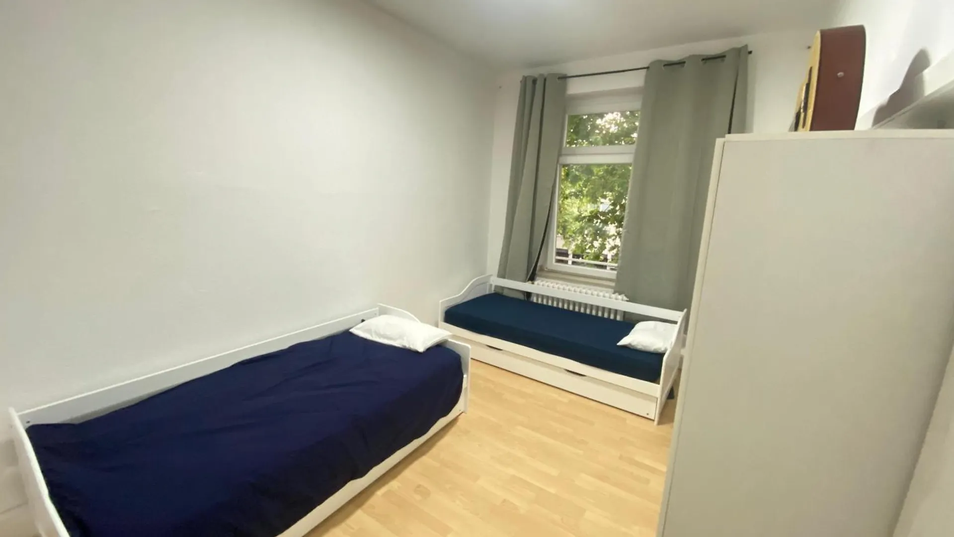 Gemuetliche, Helle, Ruhige Wohnung Im Zentrum Von Duesseldorf 0*, Düsseldorf